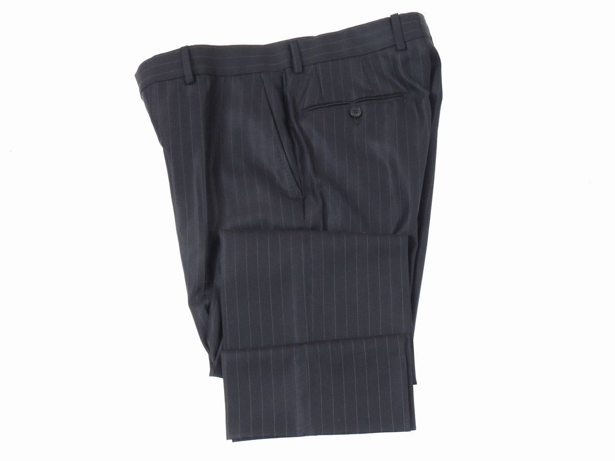 Completo da Uomo in Pura Lana Nera Gessata, Gucci