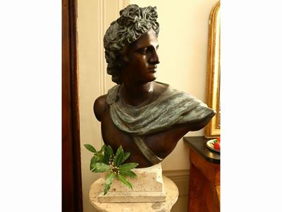 Busto Raffigurante Apollo in Bronzo Patinato