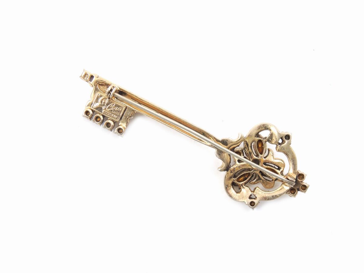 Spilla a Chiave in Metallo Dorato e Strass, Coro Craft