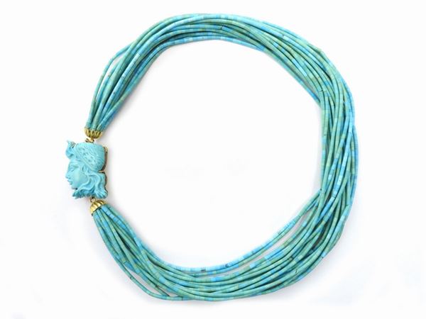 Turquoise necklace with yellow gold and turquoise cameo clasp
