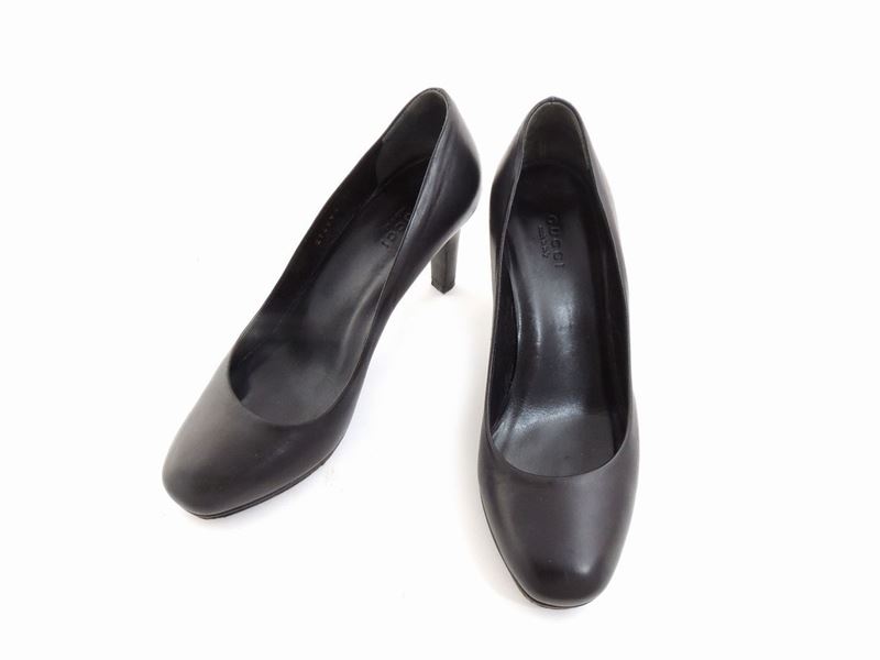 Paio di Décolleté in Pelle Nera, Gucci