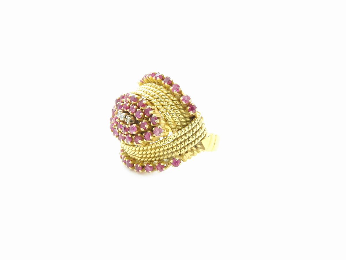 Anello Fascia in Oro Giallo con Diamanti e Rubini