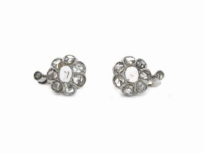 Orecchini in Oro Bianco con Diamanti