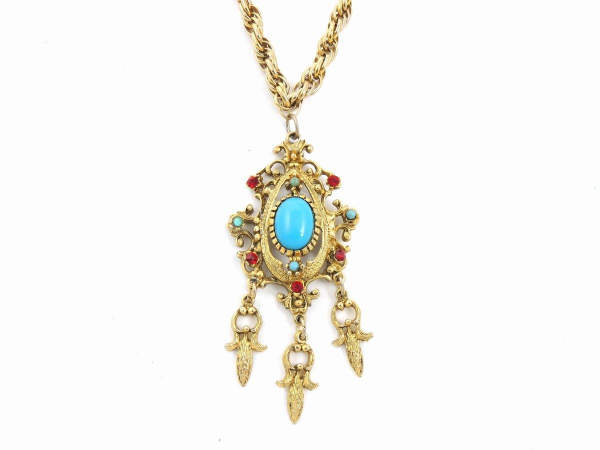 Lotto di Bijoux in Metallo Dorato e Vetro