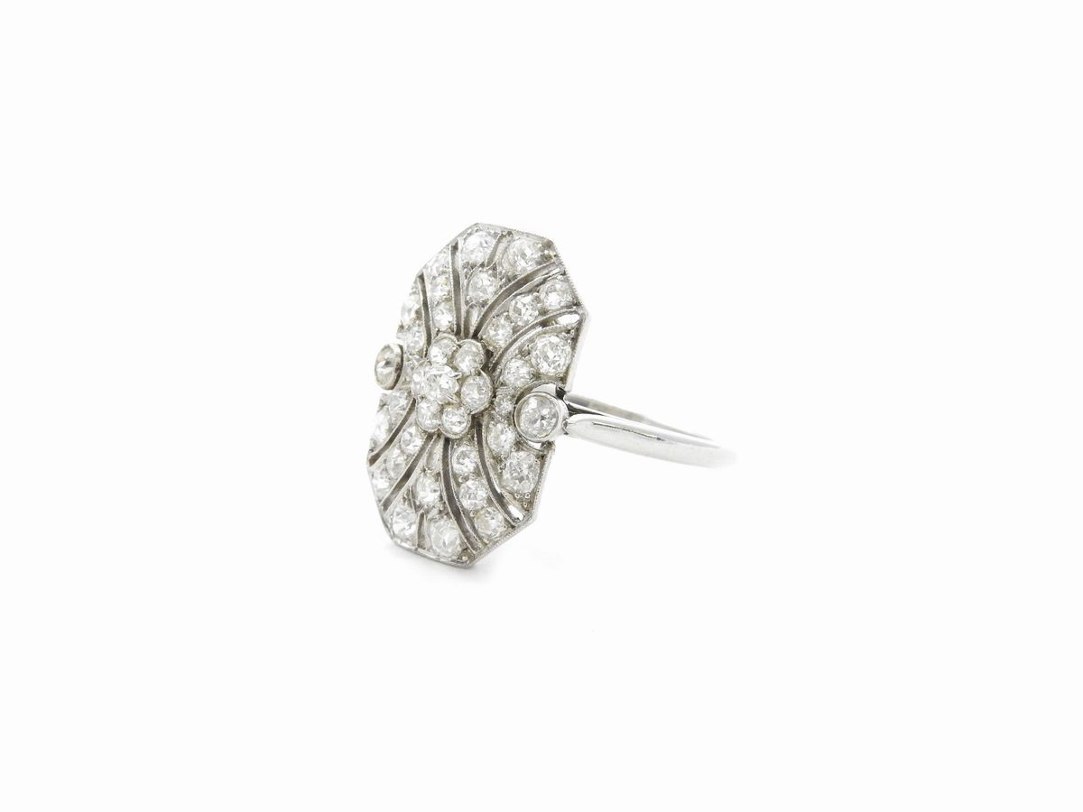Anello in Oro Bianco con Diamanti