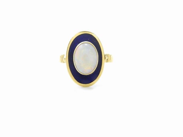 Yellow gold ring with white noble opal and blue enamel
