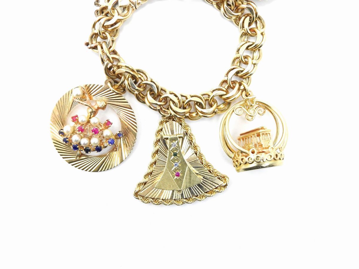 Bracciale con Quattro Pendenti in Oro Giallo 585/1000