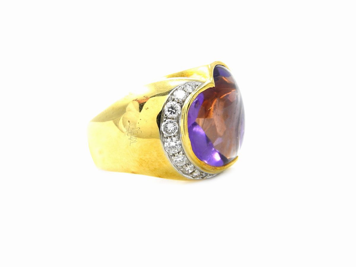 Anello De Lazzari in Oro Giallo con Diamanti e Quarzo Ametista