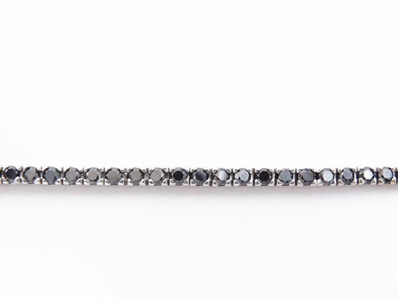 Bracciale Tennis in Oro Bianco con Diamanti Neri