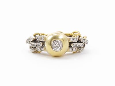 Anello a Fascia Morbida in Oro Bianco e Giallo con Diamanti
