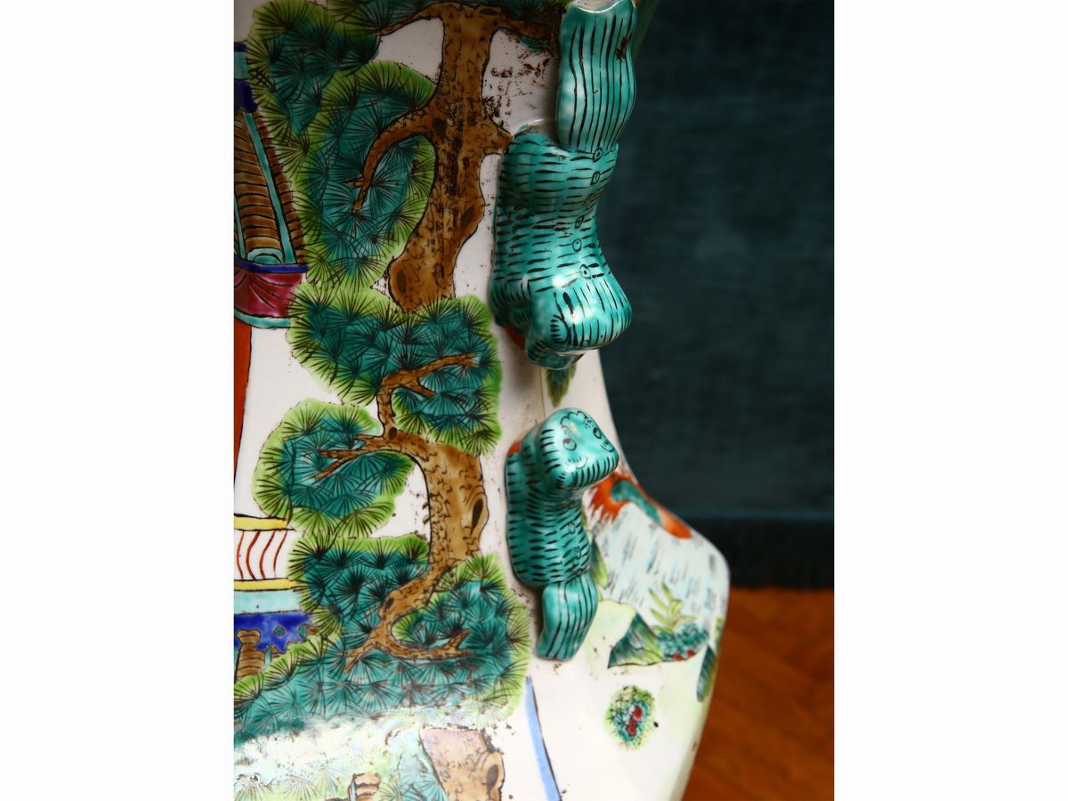 Coppia di Grandi Vasi in Porcellana