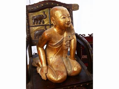 Grande Figura in Legno Intagliato e Dorato