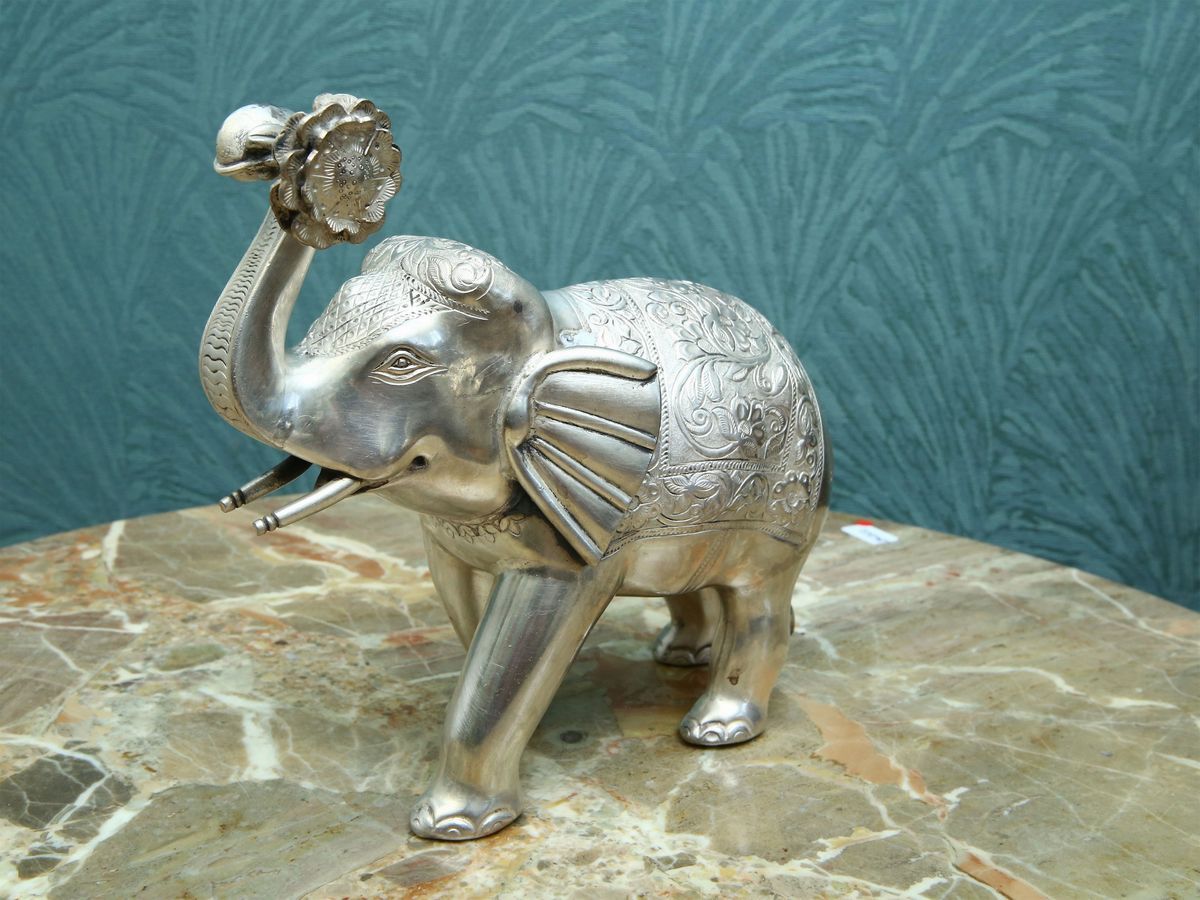 Elefante in Argento