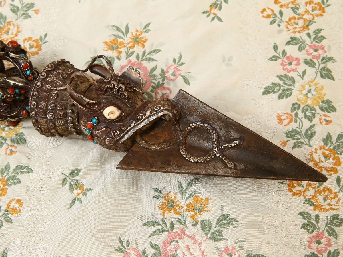 Pugnale Rituale Tibetano Phurba in Argento