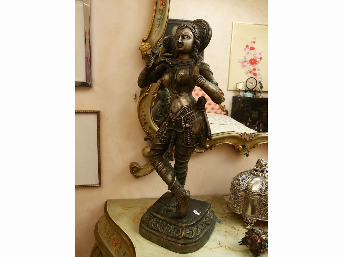Grande Scultura in Metallo