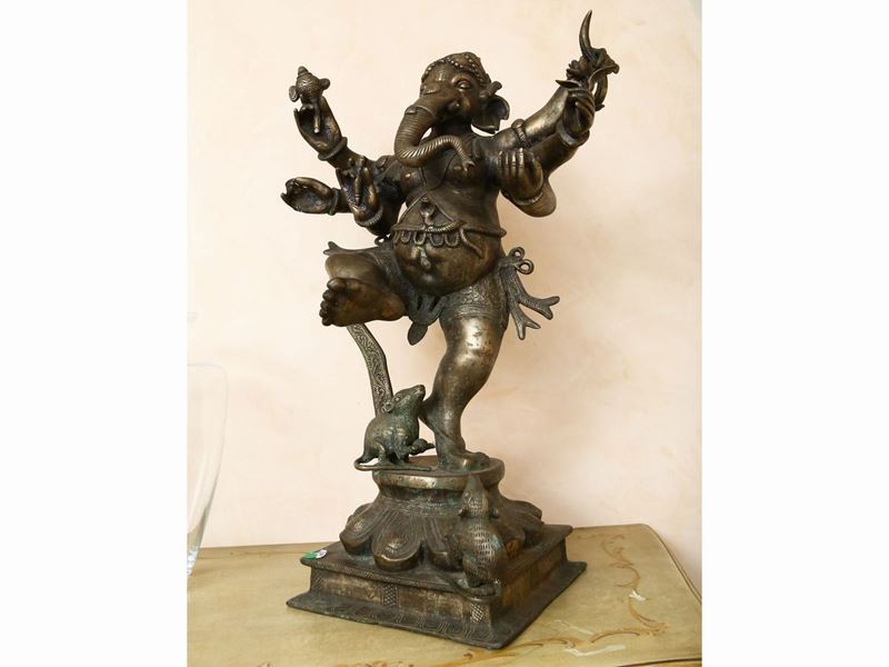 Grande Scultura in Metallo