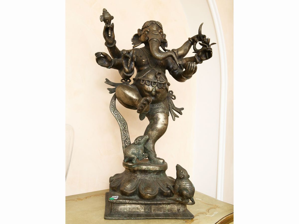 Grande Scultura in Metallo