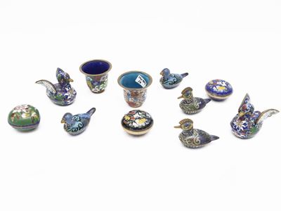 Lotto di Curiosità in Smalti Policromi Cloisonnè