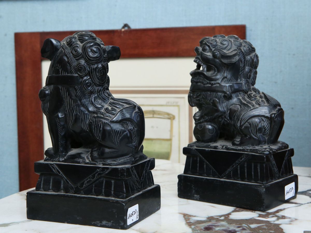 Coppia di Cani di Foo in Marmo Nero