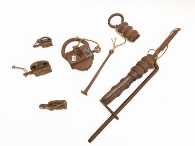 Collezione di Antichi Lucchetti in Ferro