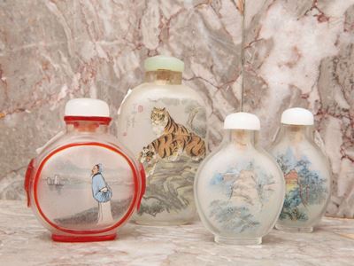 Quattro Piccole Snuff-bottles in Vetro