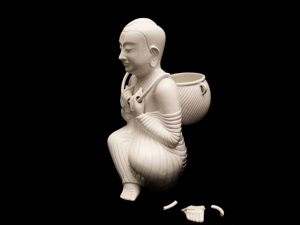Grande Portavasi in Ceramica