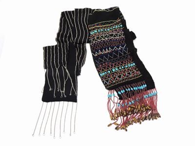 Due Sciarpe in Seta Ornate da Perline
