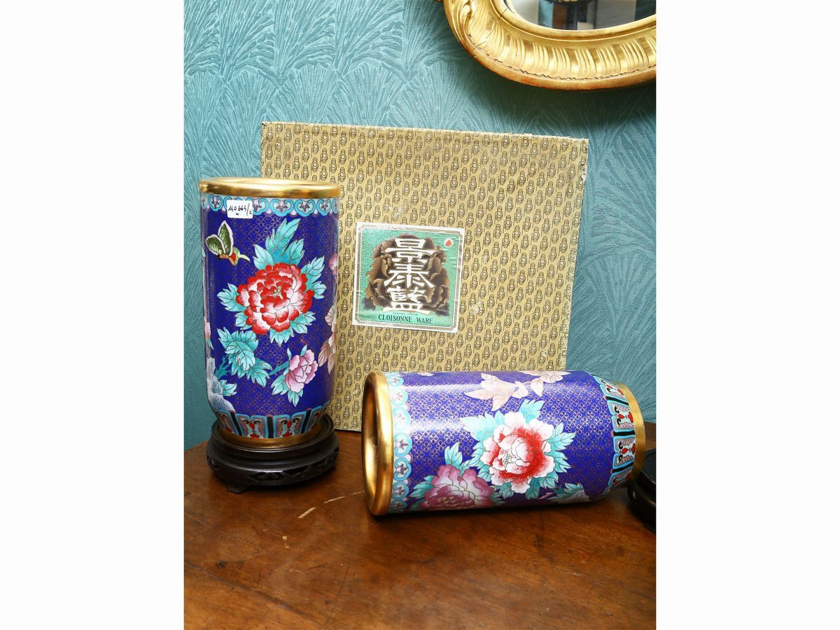 Coppia di Vasi a Cilindro in Smalto Cloisonné
