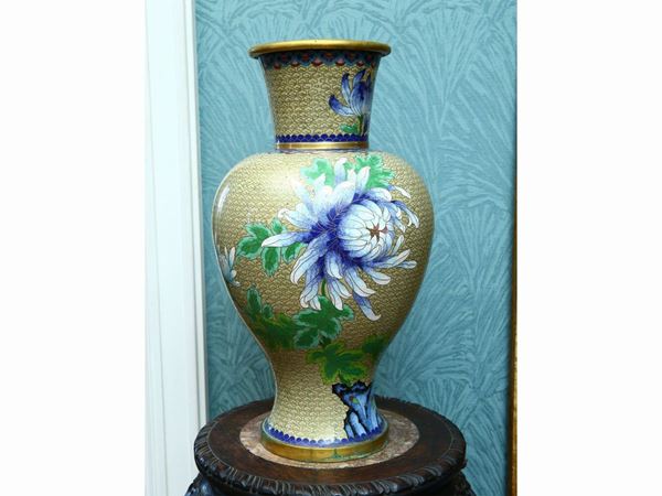 Large baluster vase