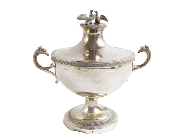Sugar bowl in silver