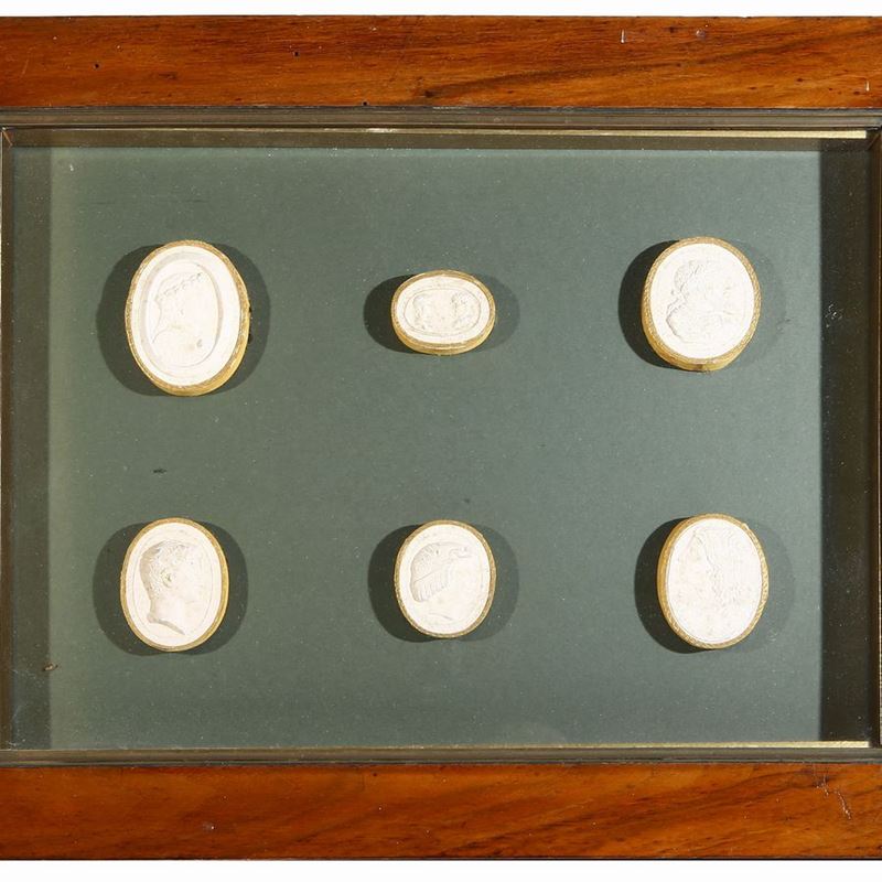 Collezione di Sei Cammei in Gesso