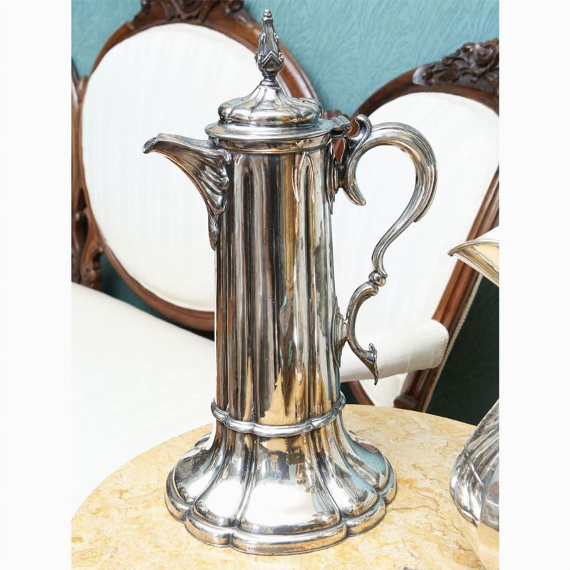 Grande Caraffa in Metallo Argentato