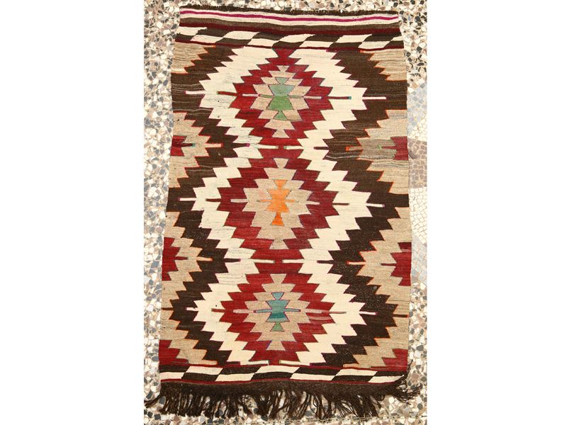 Piccolo Tappeto Kilim di Vecchia Manifattura