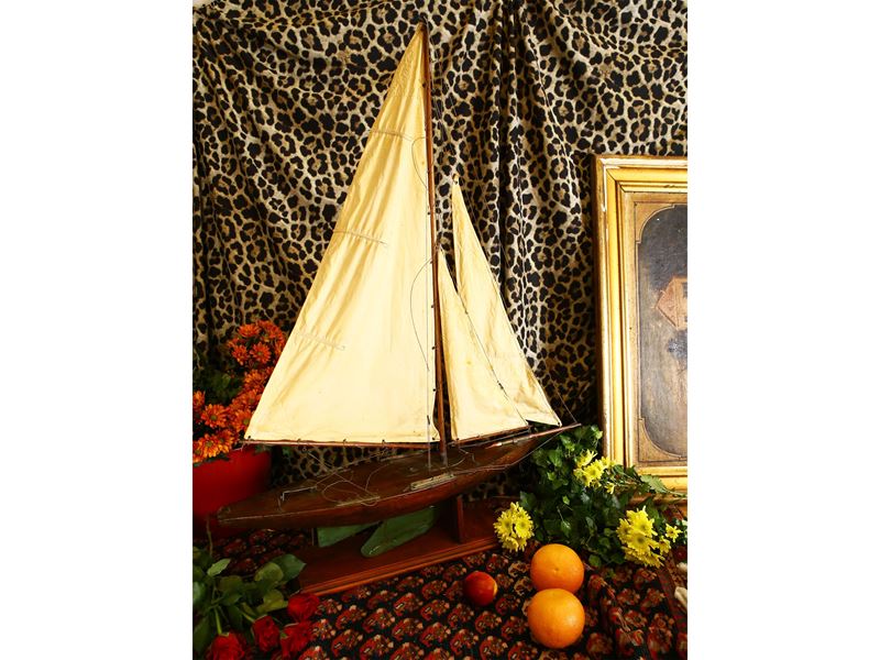 Modellino di Yacht a Vela D'epoca
