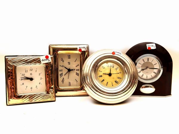 Tre orologi da tavolo in argento  - Asta L'arte di arredare - Maison Bibelot - Casa d'Aste Firenze - Milano