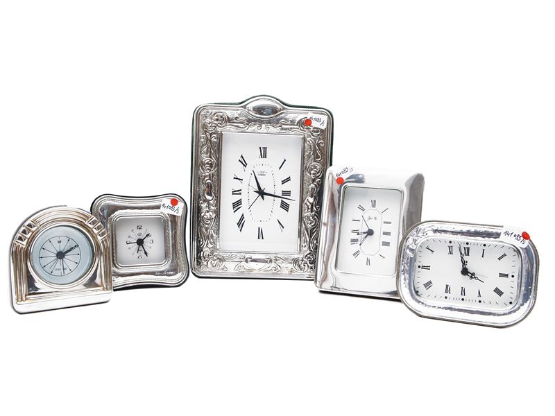 Cinque Orologi da Tavolo