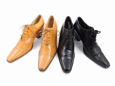 Due Paia di Scarpe in Pelle Nera e Cuoio, Sartore
