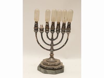 Judaica: Menorah in Ottone