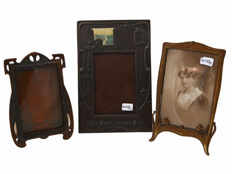 Tre Cornici Portaritratti Liberty in Metallo