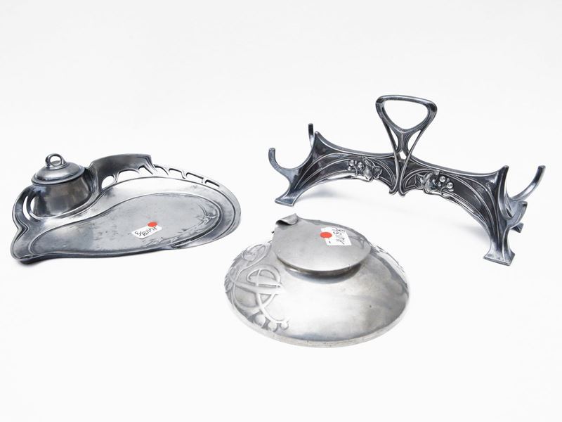 Tre Accessori da Scrivania in Peltro