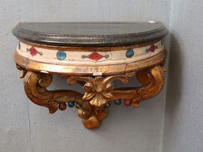 Coppia di Piccole Console Pensili in Legno Laccato