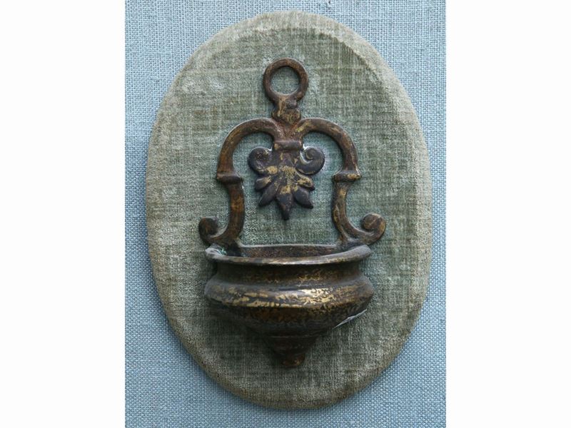 Coppia di Acquasantiere in Bronzo