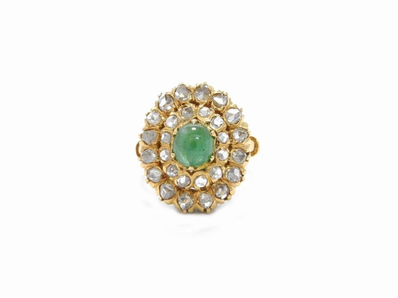 Anello in Oro Giallo con Diamanti e Smeraldo