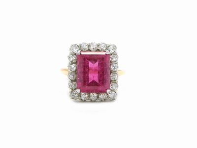 Anello in Oro Bianco e Giallo con Diamanti e Tormalina Rosa