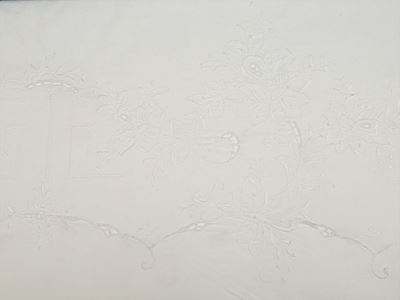Tovaglia in Lino Bianco Ricamata