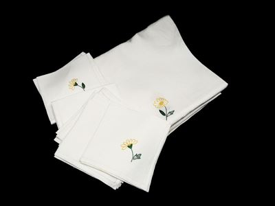 Tovaglia in Lino Bianco Ricamata