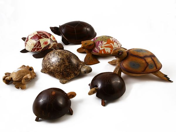Collezione di tartarughe in legno