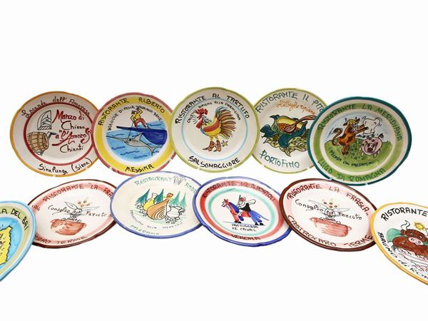 Collezione di dodici piatti del buon ricordo  - Asta L'Arte di Arredare - Maison Bibelot - Casa d'Aste Firenze - Milano