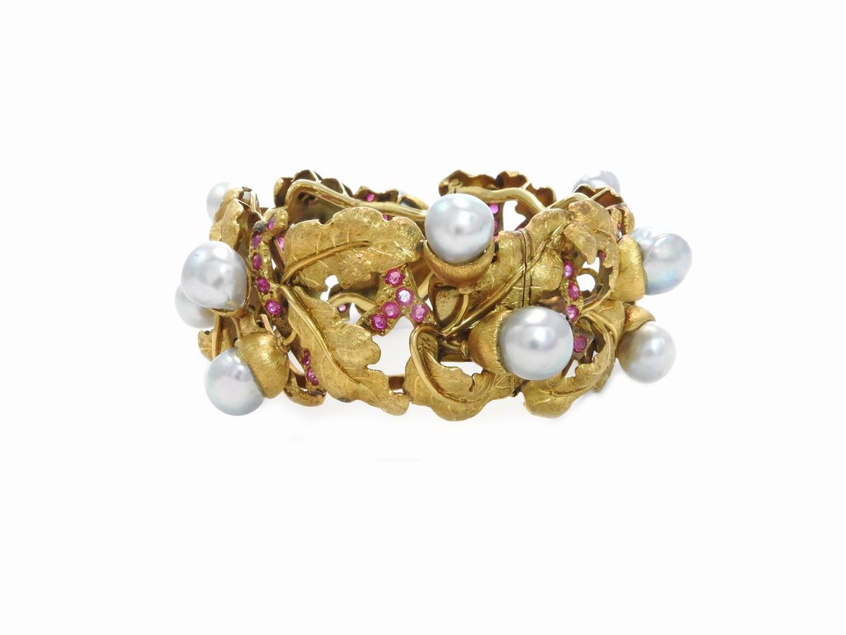 Bracciale Rigido in Oro Giallo con Rubini e Perle Coltivate Barocche