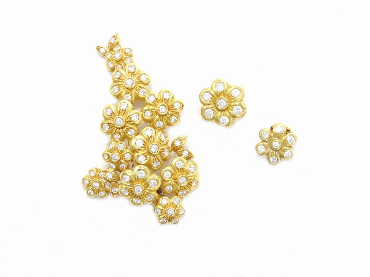 Parure Spallanzani Girocollo-spilla Scomponibili e Orecchini in Oro Giallo e Diamanti